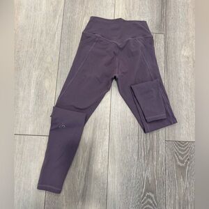 Curves and Combat Lavender purple pocket leggings size S